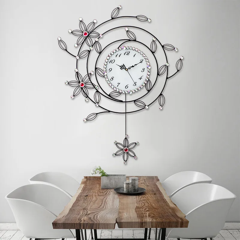 

Crystal Beautiful Mute Clock Simple Creative Swing Living Room Wall Clock Modern Home Clock Fashion Decorative Quartz Clock