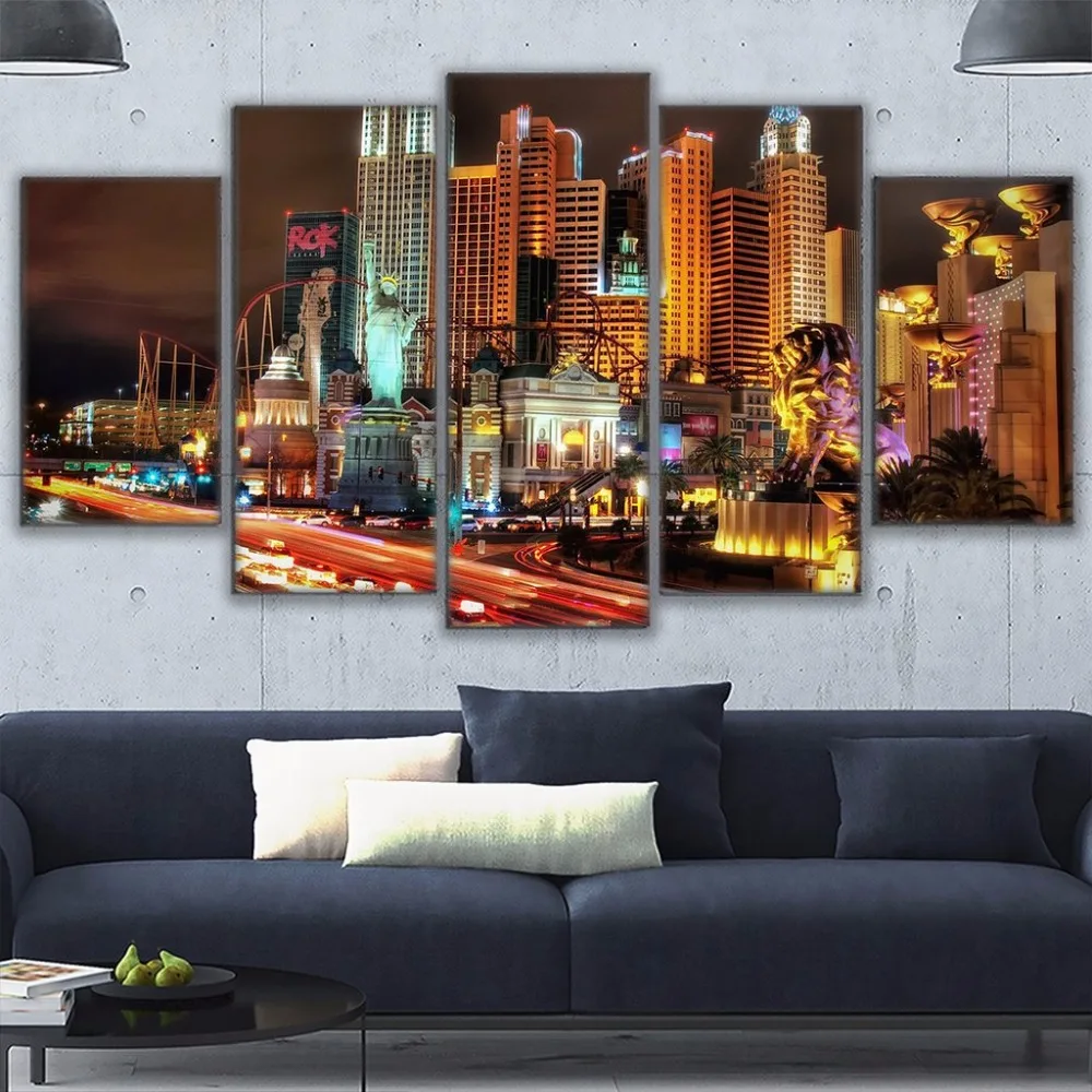 LIVINGROOM_MOCKUP_87b553f5-d12f-48b2-a564-3750068355c8_1024x1024