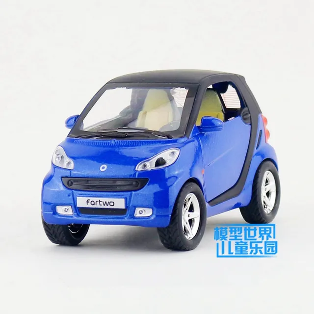 1 32 Scale Cast Model Smart Fortwo Suv Sport Car Lighting Music 1 32 Scale Cast Model Smart Fortwo Suv Sport Car Lighting