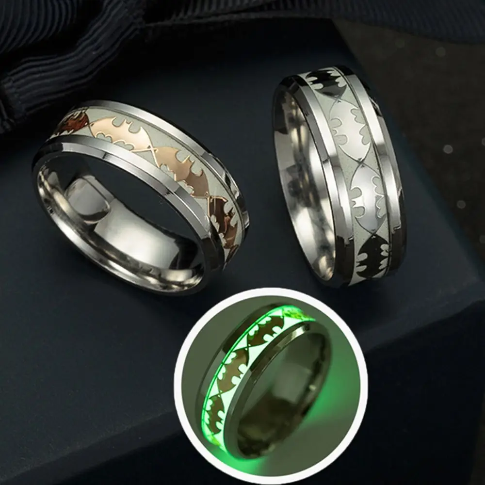 

Fashion Stainless Steel Batman Pattern Ring New Design Luminous Band Ring Glow In The Dark for Couples Man Jewelry Wholesale