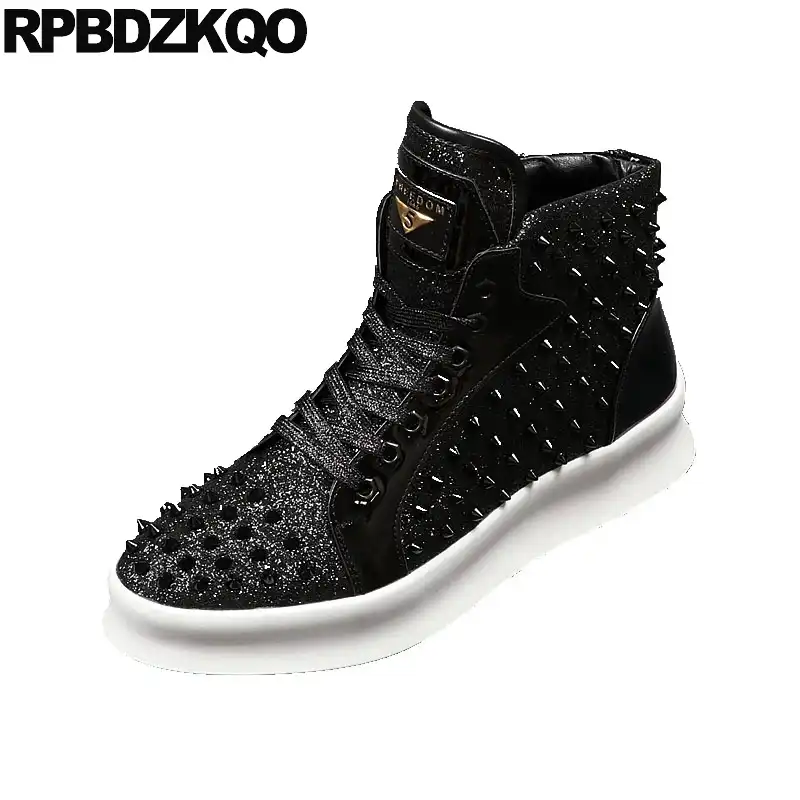 high top spike shoes