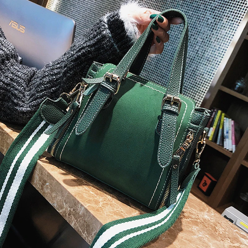 

ETAILL Winter Fashion Scrub PU Leather Tote Handbag Women Lady Small Retro Bag Wide Strap Shoulder Bag Small Lock Bucket Bag