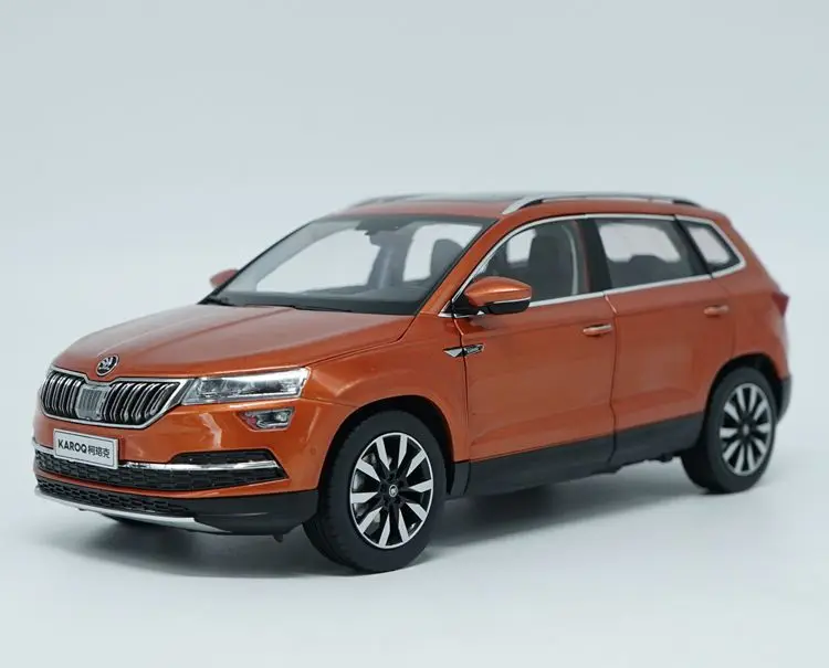 Модель литая под давлением для Skoda KAROQ Sportline 2018 оранжевая Коллекция игрушечных