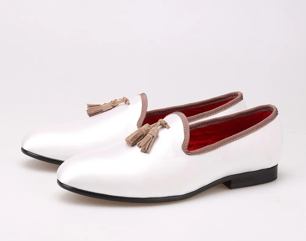 Белая расшитая блестками Тканевая обувь с коричневыми кисточками; модные мужские лоферы ручной работы; обувь для свадьбы и вечеринки; Мужские модельные туфли; мужская обувь на плоской подошве