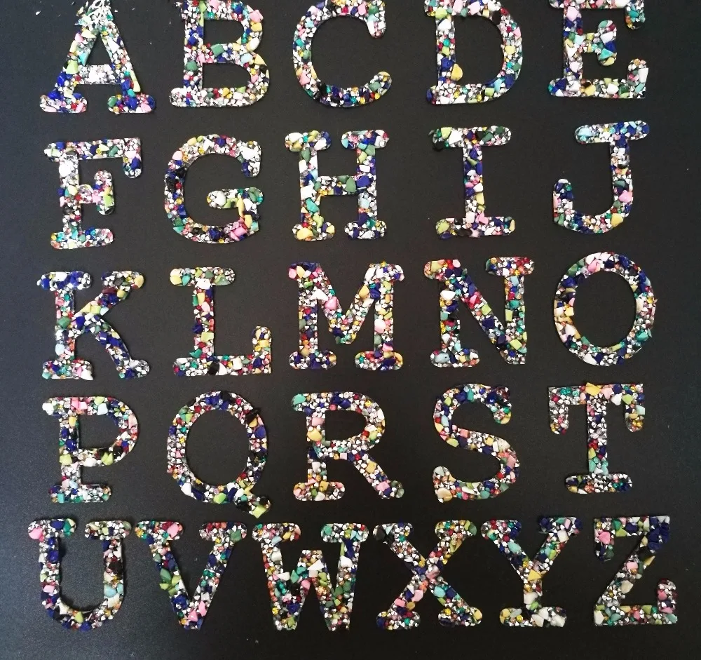 

1PCS 26 Letters Hotfix Rhinestone Iron On Patch For Clothing Bag Shoes Badge Crystals Colorful Stones Applique Patches