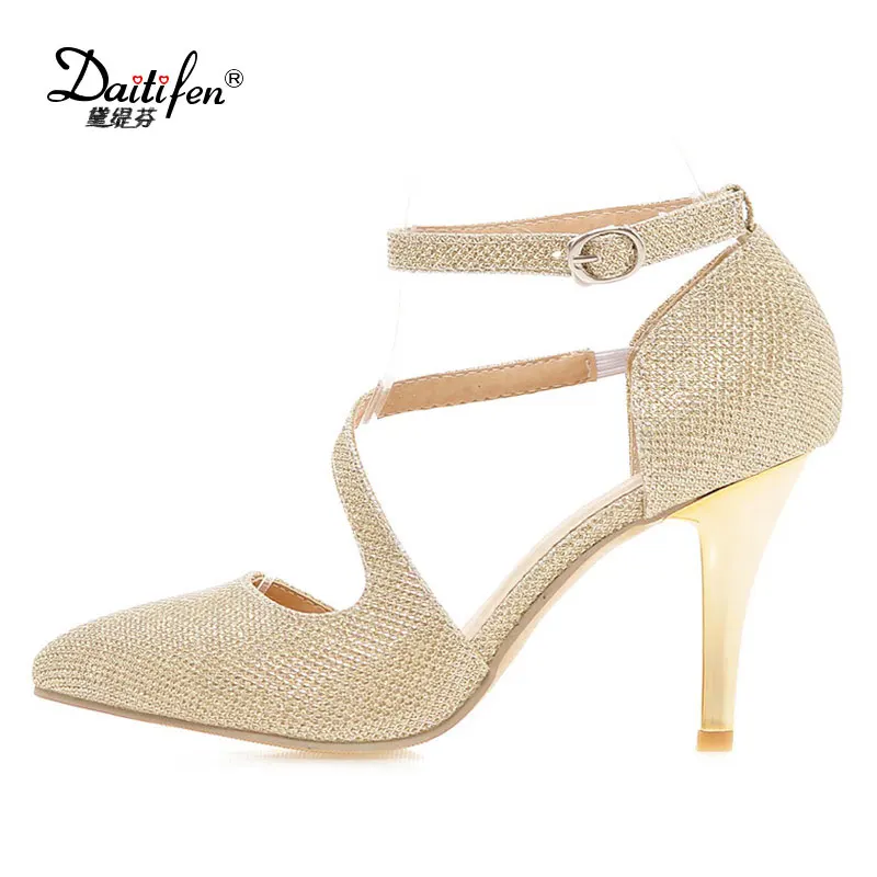 

Daitifen Traditional Indian Shoes 2018 Buckle Ladies High Pumps Gold Silver Bling Zapatos Pointed Toe Sexy Ladies High Heels