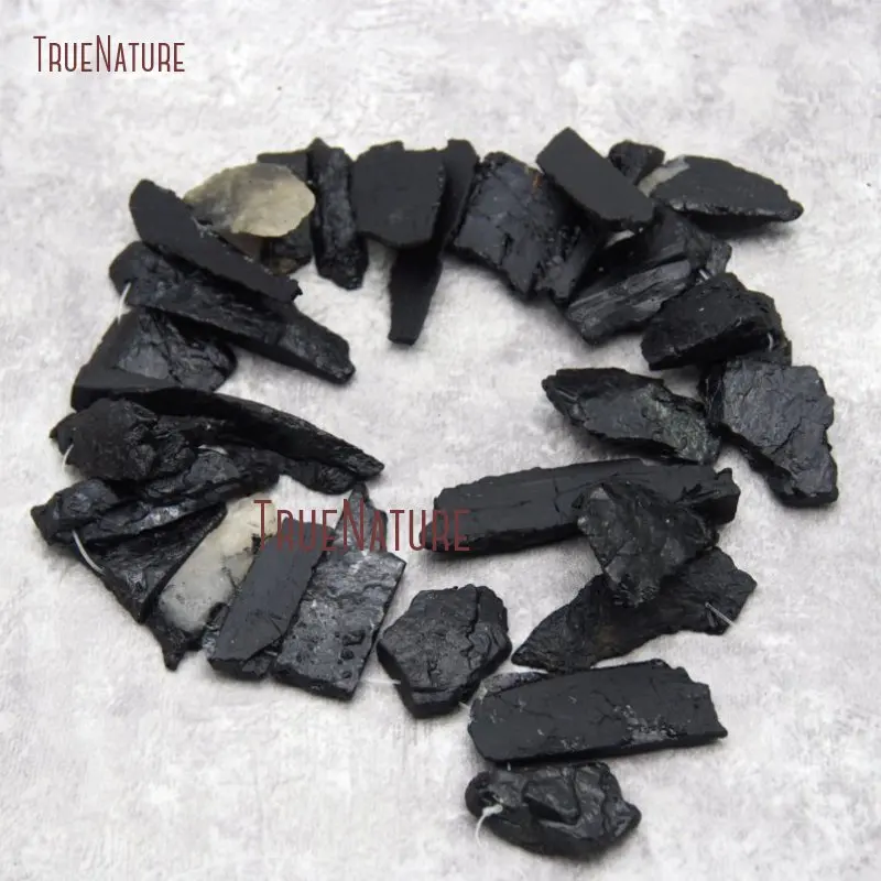 Необработанные черные турмалиновые каменные бусины необработанные кристаллы