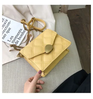 

Yangqi small bag female 2019 new Korean version of embroidery chain single shoulder oblique bag fashion hundred with Lingge smal