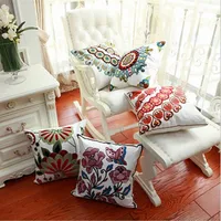 Бесплатная доставка ручной вышитый диван декоративная подушка подушки для украшения автомобиля модный цветок almofadas Винтаж - изображение