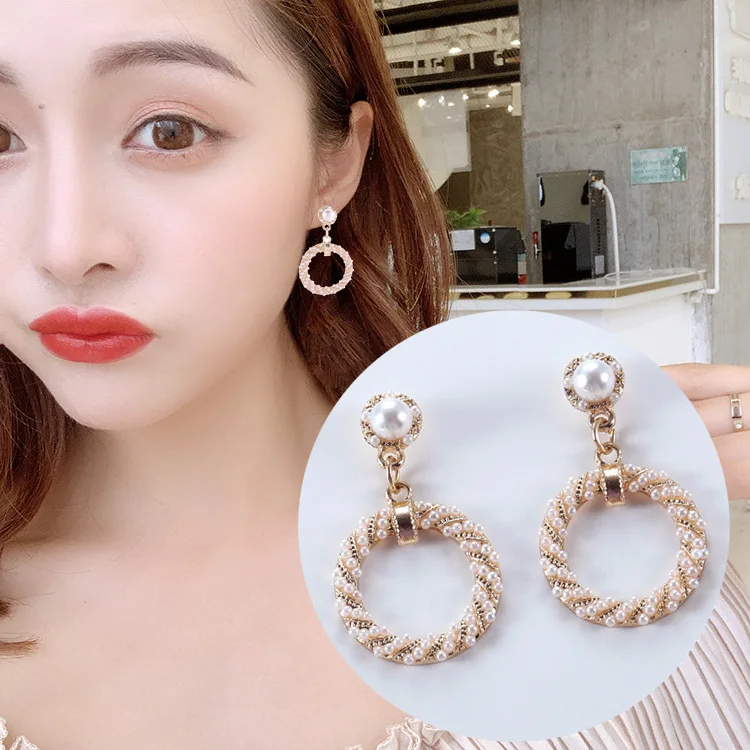 

2019 Korea Style Fashion High-grade Pearl Ring-shaped Small Tide Temperament Female Joker Earring Clip Stud Earrings