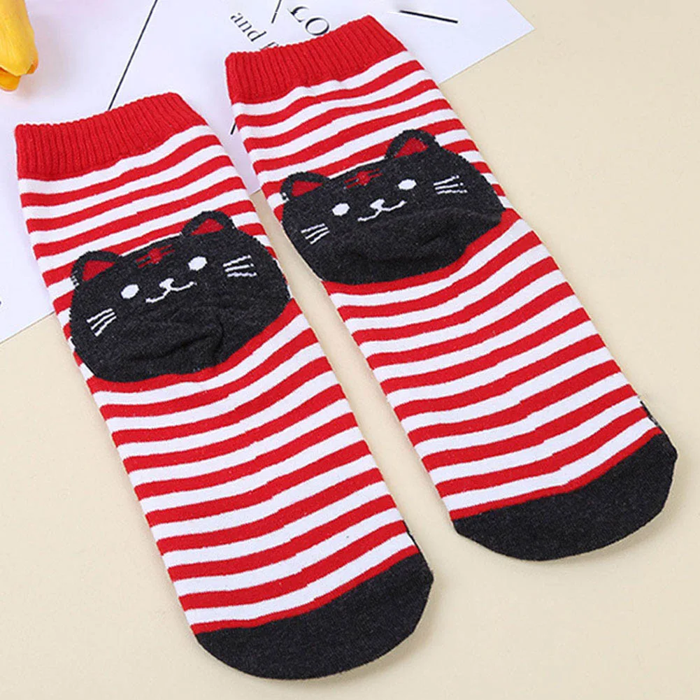 

2018 Women Cat Footprints 3D Animals Style Striped Warm Cotton Socks Lady Floor meias Socks for Female Fashion Cartoon Socks