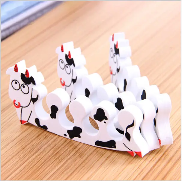 

Free Ship Lovely Milk Cow Shape Soft Sponge 2pcs/1pair Foam Finger Toe Separator Nail Art Salon Pedicure Manicure Tool Feet Care