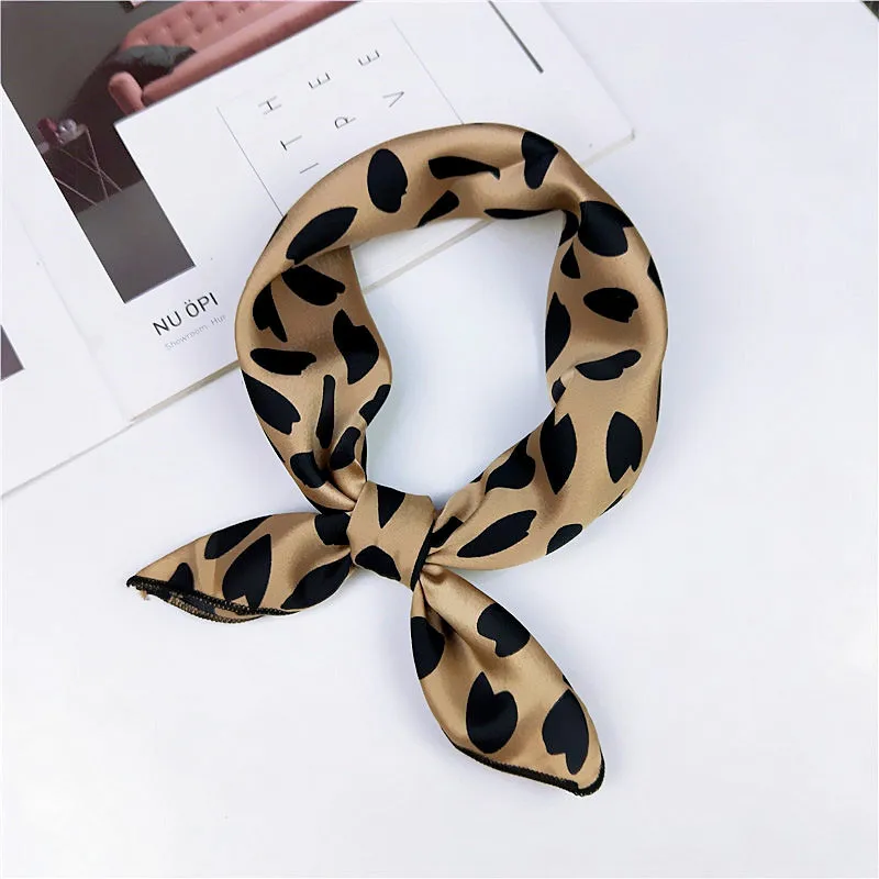 

Small Square Satin Scarf Head Neck Scarf Foulard Femme Bandana Elegant Women's Hair Tie Band Wrap Handkerchief Sjaal