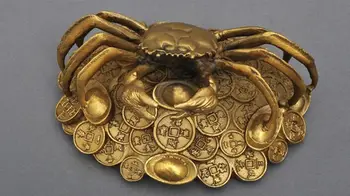

Chinese Brass Copper Handwork carve Yuanbao Money Crab Crabs Statue