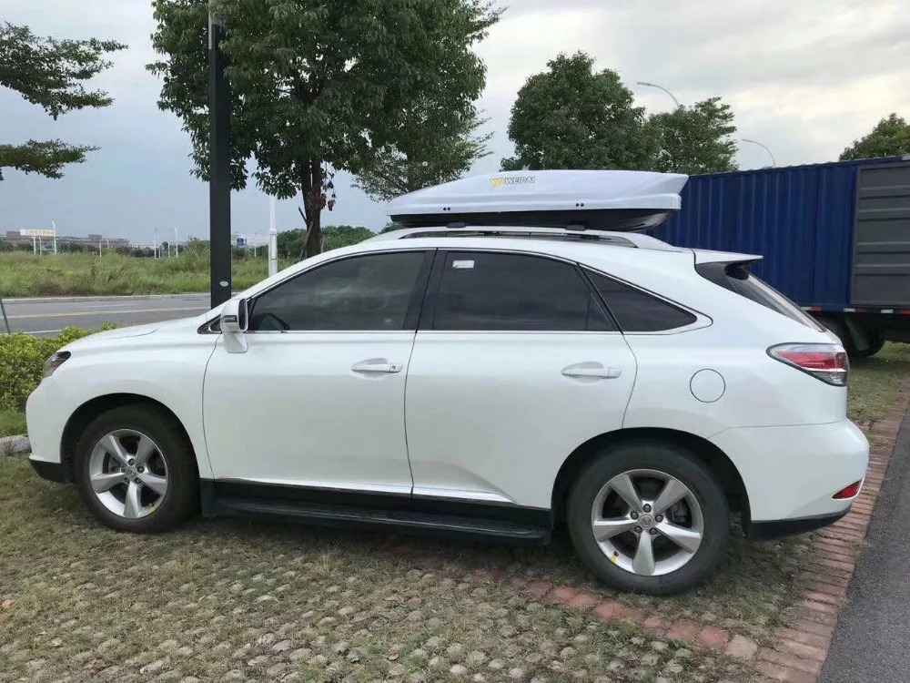 small rooftop cargo box