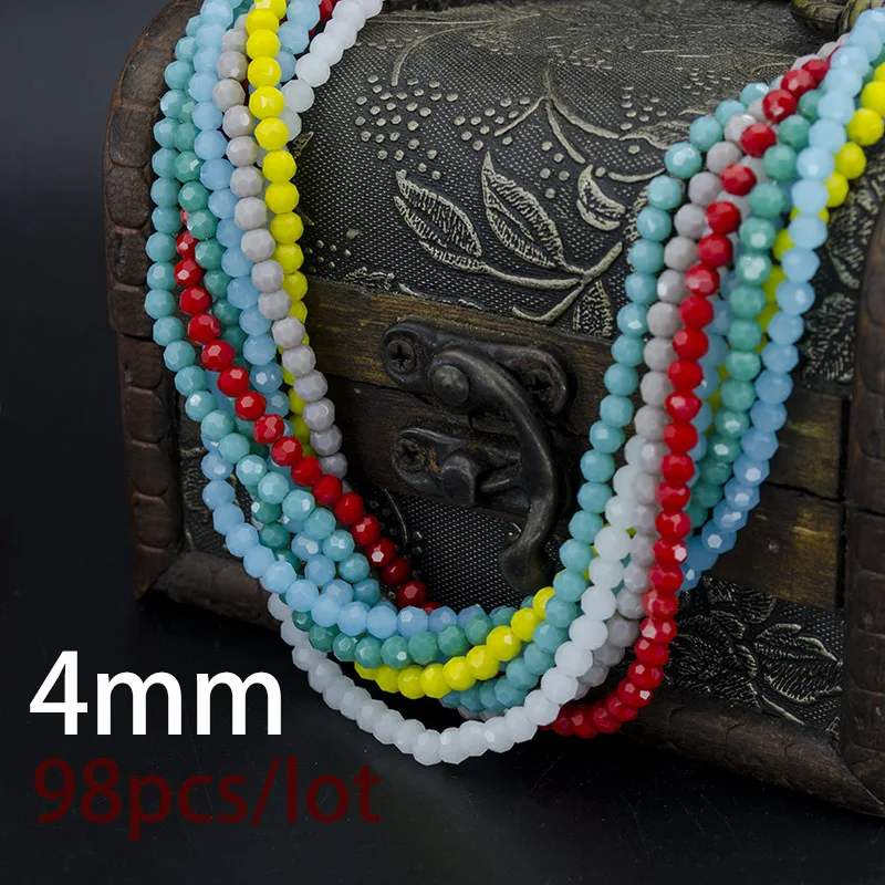 Ограненные бусины из австрийского хрусталя для футбола 4 мм 98 шт.