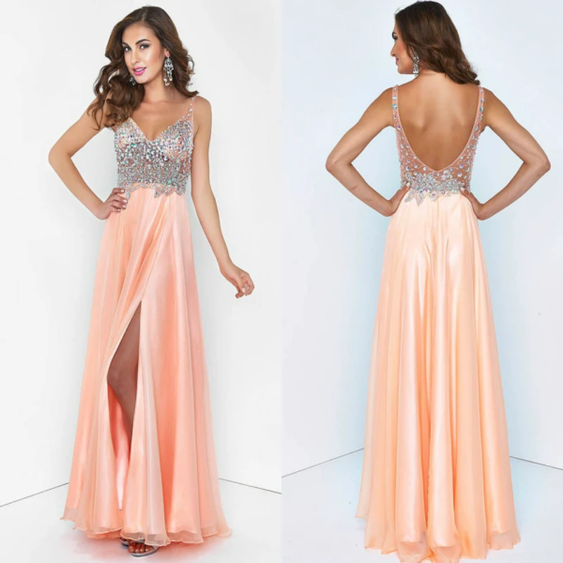 Платье с открытой спиной вечернее. Вечернее платье. Длинное платье с разрезом. Девушка в вечернем платье. Вечернее платье с разрезом на ноге.