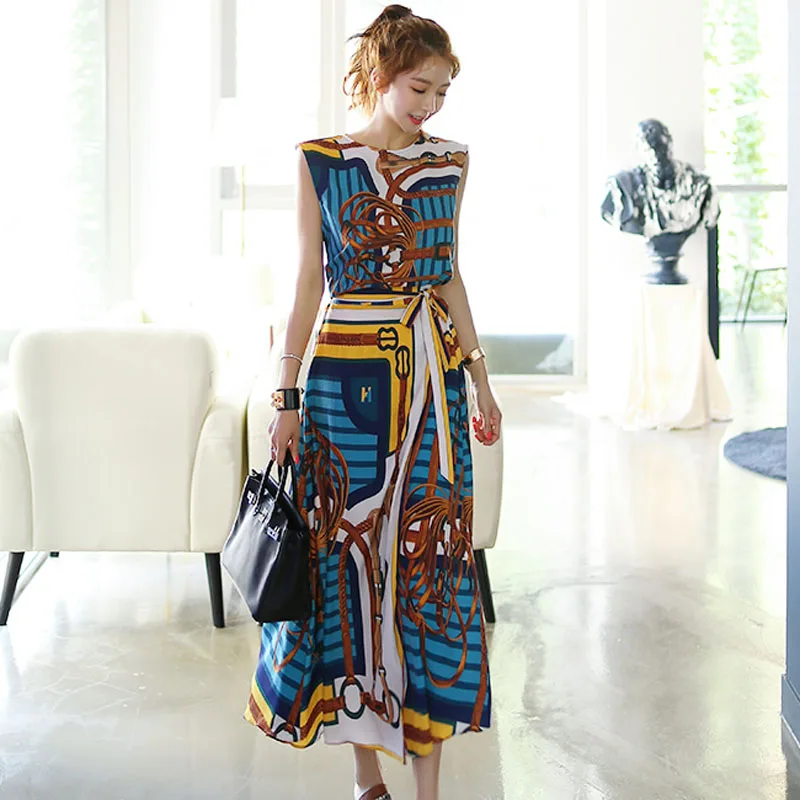 

New 2019 Designer 2 Piece Set Women's Sleeveless Vintage Printed Chiffon Dovetail Shirt Top+Lace-up Long Skirts 2Pcs Set
