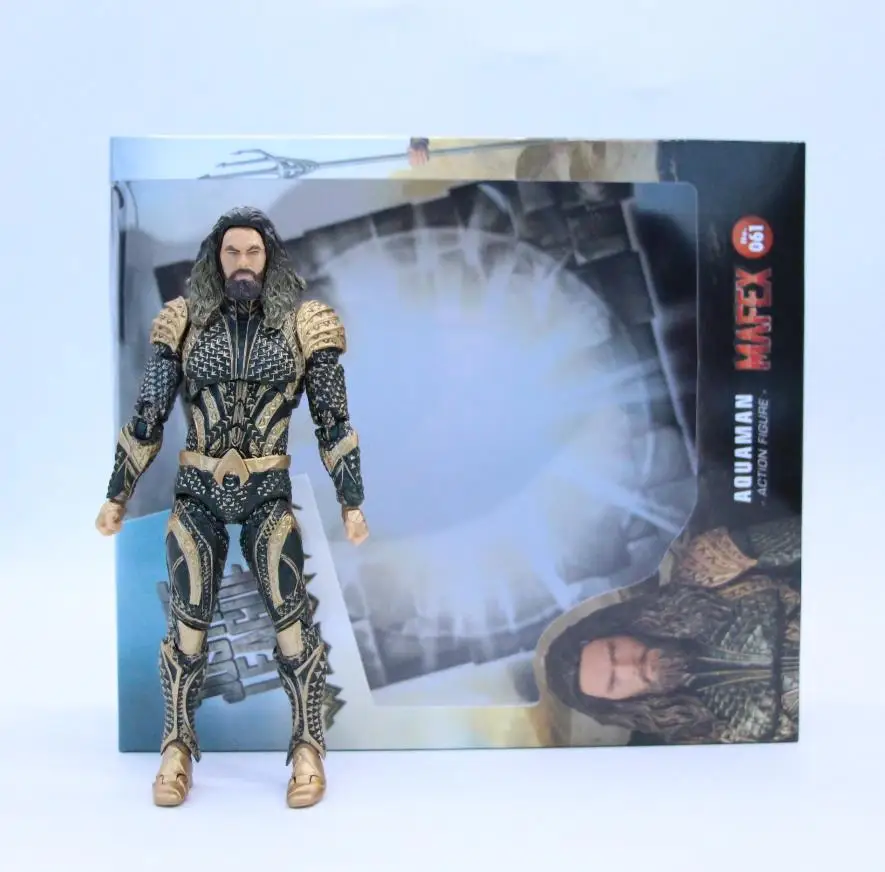Iron DC Justice League Mafex 061 Aquaman Statue PVC Collectible Joints Moveable Action Figure
