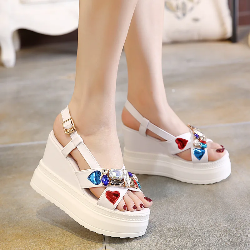 

2019 new wedge with women's sandals European and American fashion waterproof platform thick bottom rhinestone super high heel wild sandals