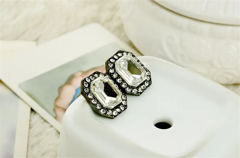 2790390746_1706766942