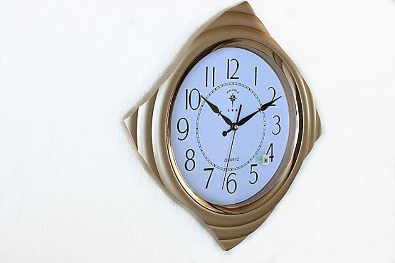  clock 3d living room clock luxury wall clock wallclock cavalier king charles spaniel metal wall decorations living room wall clock black vinyl record mirror clock sally face antique wall clock  ( (11)