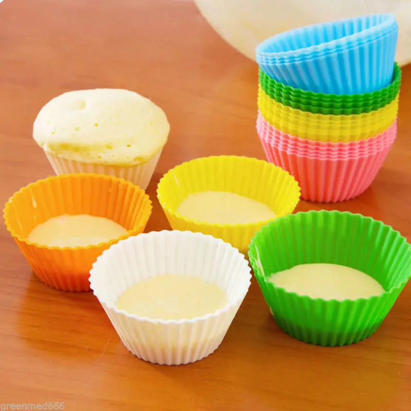 

New Silicone Baking Cups Cupcake Liner 48 pcs Reusable Muffin Molds in Storage Container
