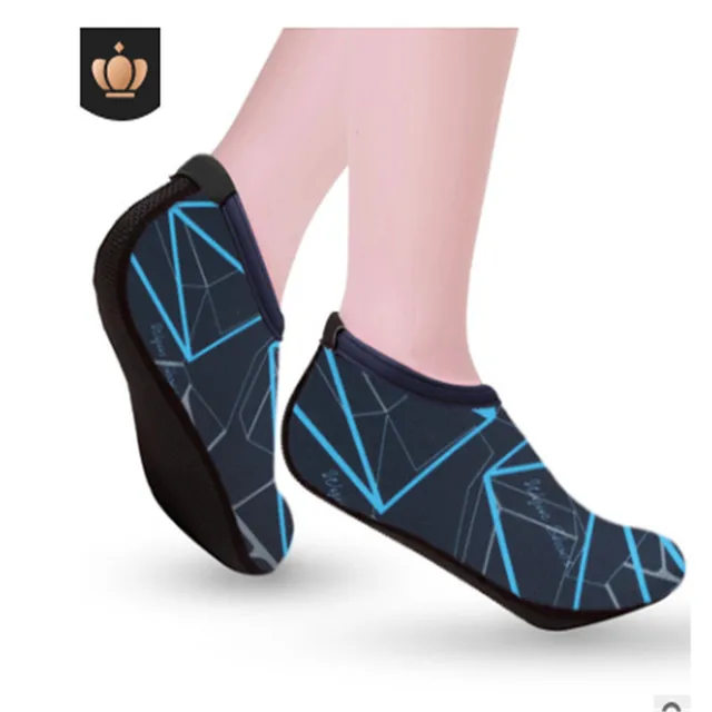 adult aqua socks