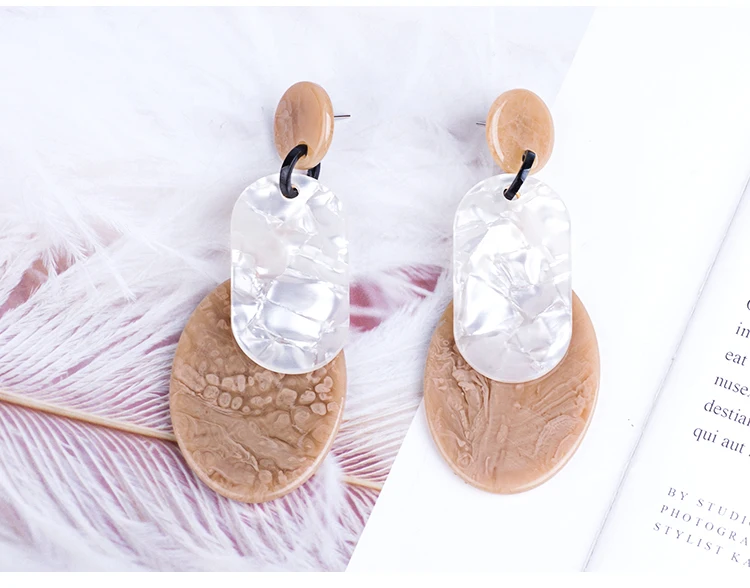 YUQINQIN Trendy Drop Earrings for Women 2018 Jewelry Long Round Resin Earings Fashion Elegant Acrylic Dangling Crystal Earring (8)