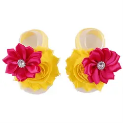 Дешевый Цветочные Детские Обувь для девочек покрытие для ног 2-цветок моды алмаза новорожденных стопы Шлёпанцы для женщин эластичные ноги
