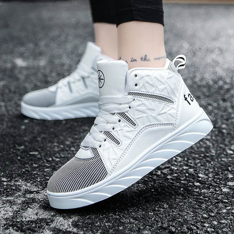 عالية أعلى للجنسين حذاء كاجوال الدانتيل يصل كعب مسطح النساء أزياء رياضية مخطط الحب تزلج أحذية Zapatillas حجم 35-44 XZ140
