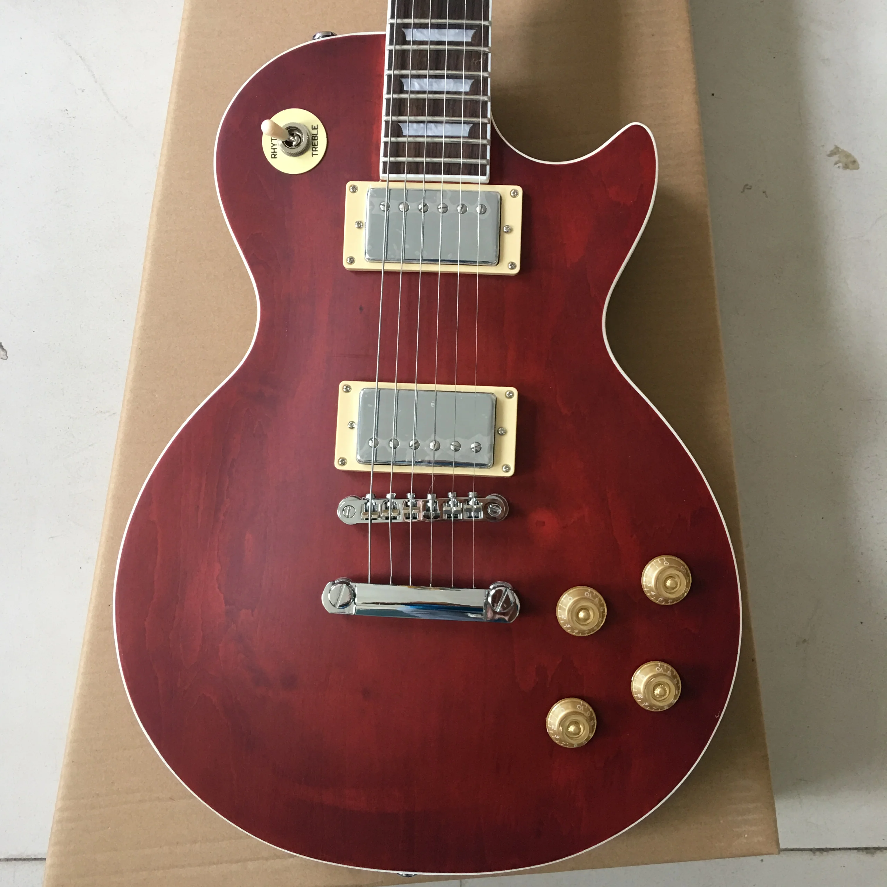 

High quality hand made matte optical guitar, top maple flame electric guitar mahogany range, free shipping