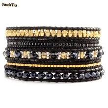 Браслет из черной кожи с бусинами и кристаллами