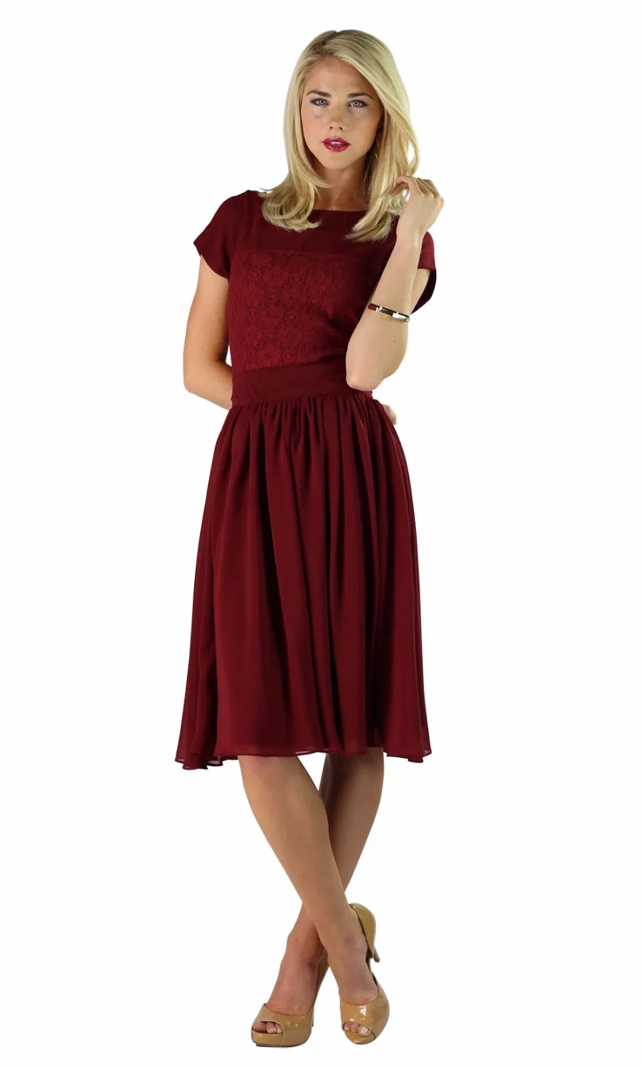 Dark Red Short Modest Bridesmaid Dresses 2019 With Sleeves Lace Chiffon ...