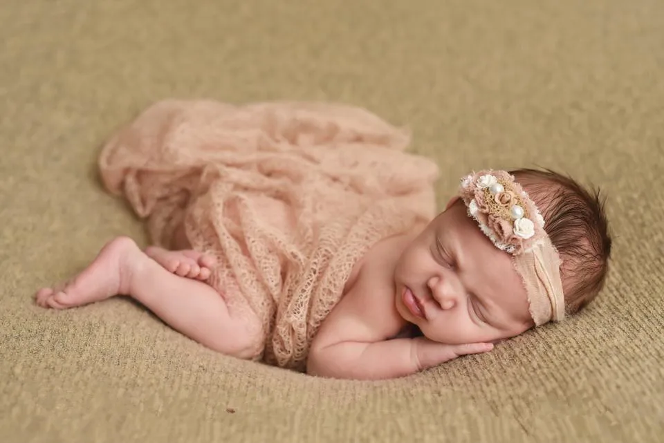 

Newborn lace wrap photo prop/photography props newborns baby/photography wrap/lace stretch wrap/lace baby swaddle/newborn cocoon