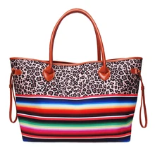 С леопардовым принтом Serape Сумка-тоут, Blanks футболки для девочек в стиле пэчворк с леопардовыми вставками; обувь в полоску Сумка-тоут бесконечные строка дорожная сумка-тоут DOMIL1061141