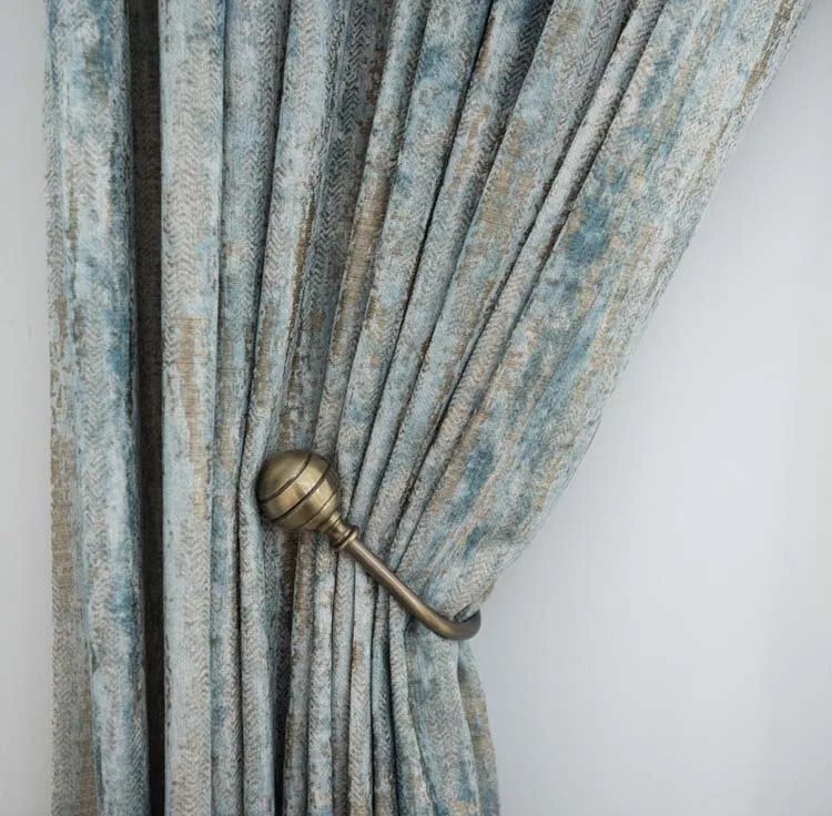 10446805920_26294345