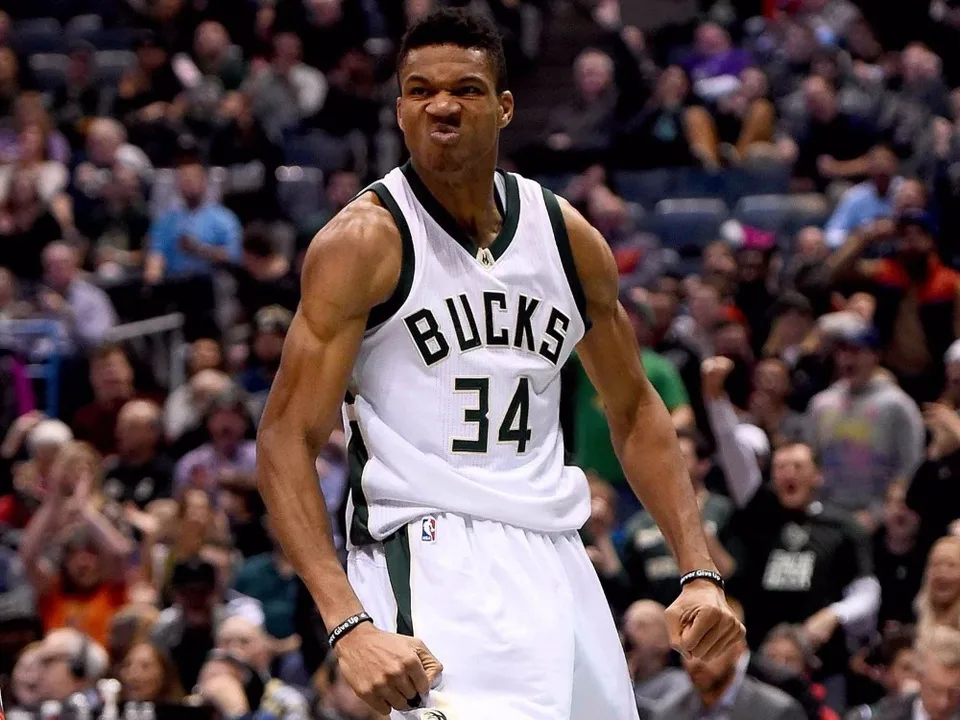 giannis antetokounmpo home jersey