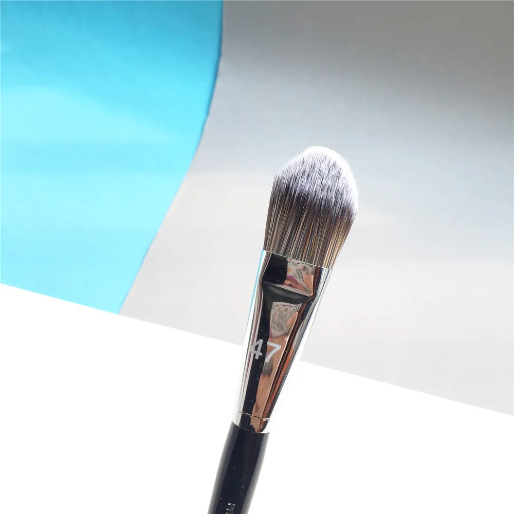 Sephora Pro Foundation Brush #47 _ 8