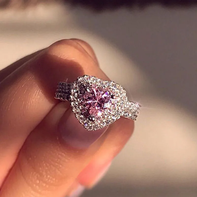 

2019 Luxury Heart Shaped Ring for Women Elegant Charm Pink Heart Crystal Full Zircon Bridal Ring 2019 Wedding Jewelry Party Gift