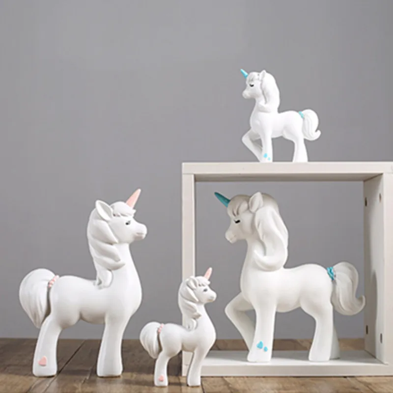 

European Style Simulation Animal Unicorn Resin Craftwork Statue Decoration Fashion Bedroom Bedside Table Figurines X2067