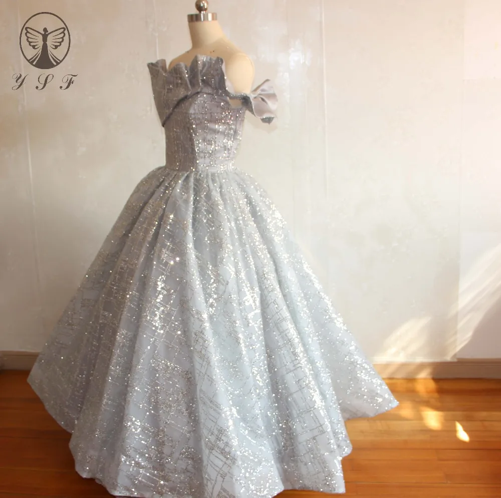 

2019 Arabian Design Vestidos De Formature Silver Off the Shoulder Pleated Short Sleeve A Line Tea Length Prom Dresses