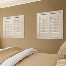 Деревянные оконные ставни и двери