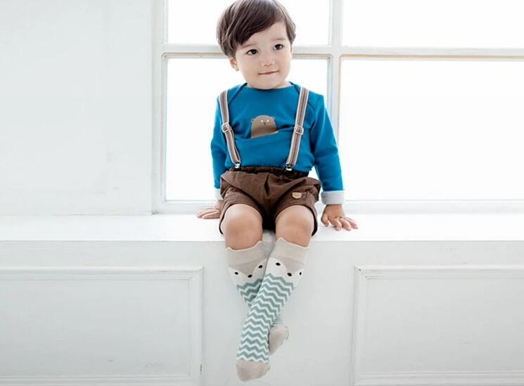 Теплые носки для детей от 2 до 4 лет гольфы для малышей Chaussette Enfants детские носки с тормозами для мальчиков и девочек