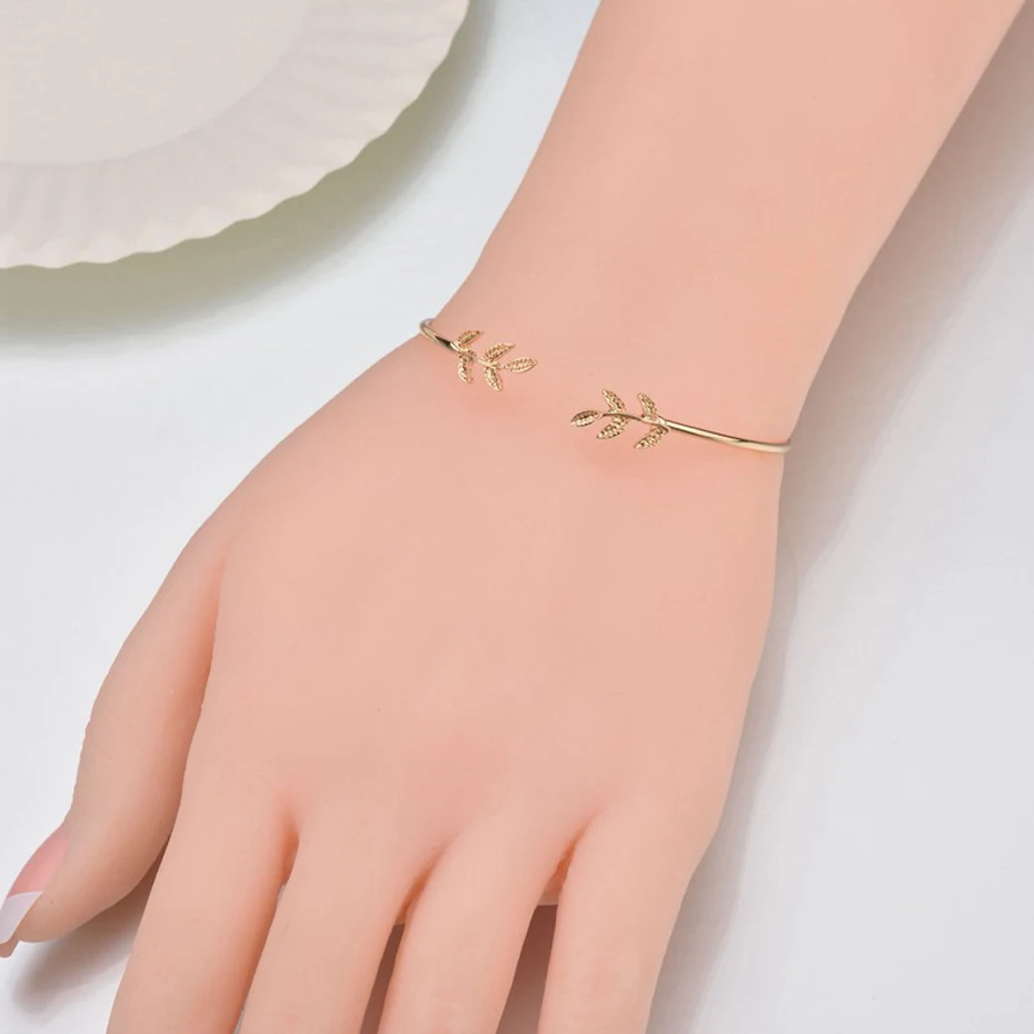 Alloy Opening Bangle cuff bracelets Bracelet For Women luxury bracelet Fashion Metal Jewelry (1)