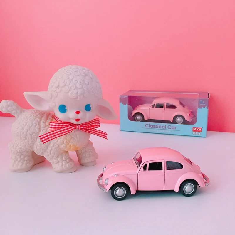 Vintage Miniature Girl's Lovely Pink Beetle Vintage Room Set Pieces For Shooting Props For Home Decoration Accessories For Kids Vintage Miniature Girl's Lovely Pink Beetle Vintage Room Set Pieces For Shooting Props For Home Decoration Accessories For Kids