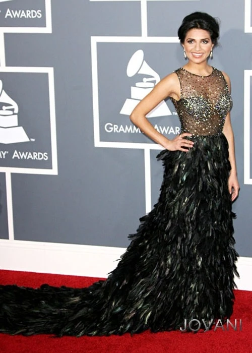 2013 New Arrival Beautiful Elegant Black Satin Feathers Sequined Beading Mermaid Evening Dress Sleeveless Tank Floor-Length | Свадьбы и