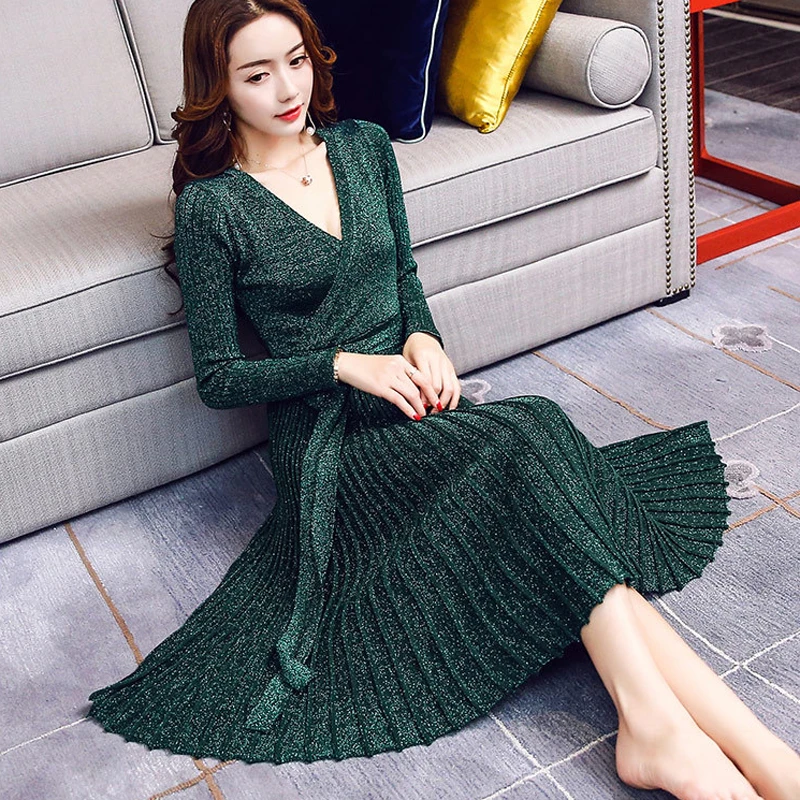 

Women Winter Sweater Dress Shiny Lurex V-neck Knitting Dress A-Line Pleated Vintage Dress 2018 Lace Up Knitted Pullovers Vestido