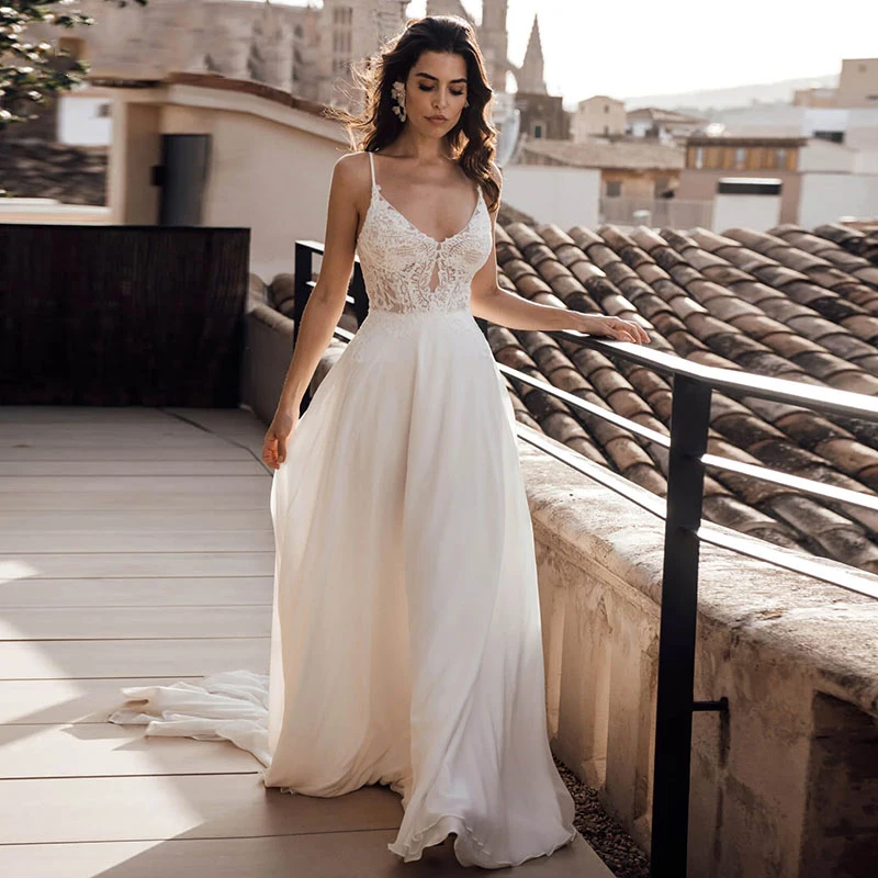 

Verngo Appliques Lace Boho Beach Wedding Dress Simple V-Neck Spaghetti Straps Bride Dress Floor Length Chiffon Vestido Casament