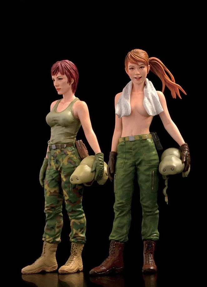 1/20 Unpainted Resin Building Kit Female Soldier (2 Kind upper body)